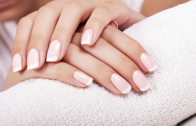 Ongles cassants : Que faire pour les renforcer ?